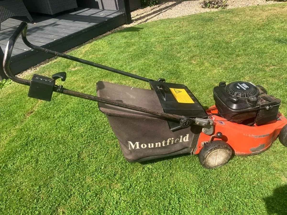 Mountfield Petrol Lawnmower - Image 4