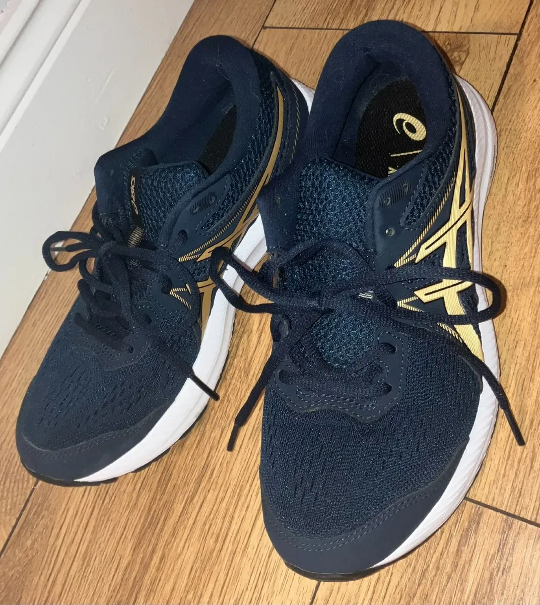 Ladies Asics - Image 1