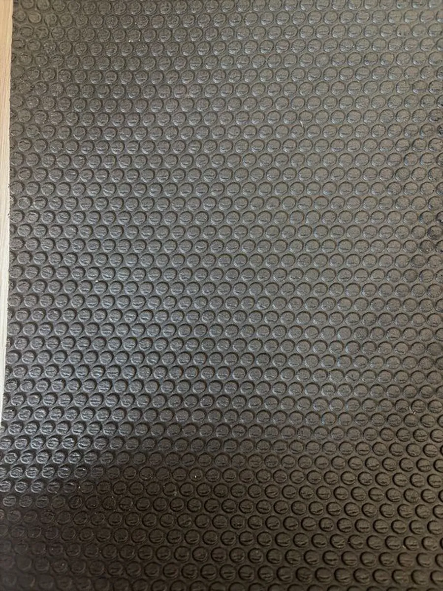 Rubber Grip Thick Exercise Mat - Image 2
