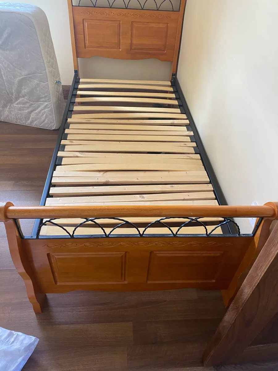 Bed frame wooden single - Image 4