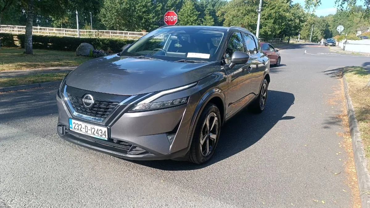 2023 Nissan Qashqai 1,5 hybrid only 12k km. - Image 1