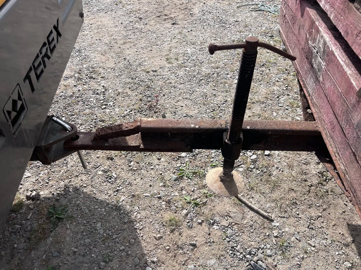 Old vintage turf trailer - Image 4