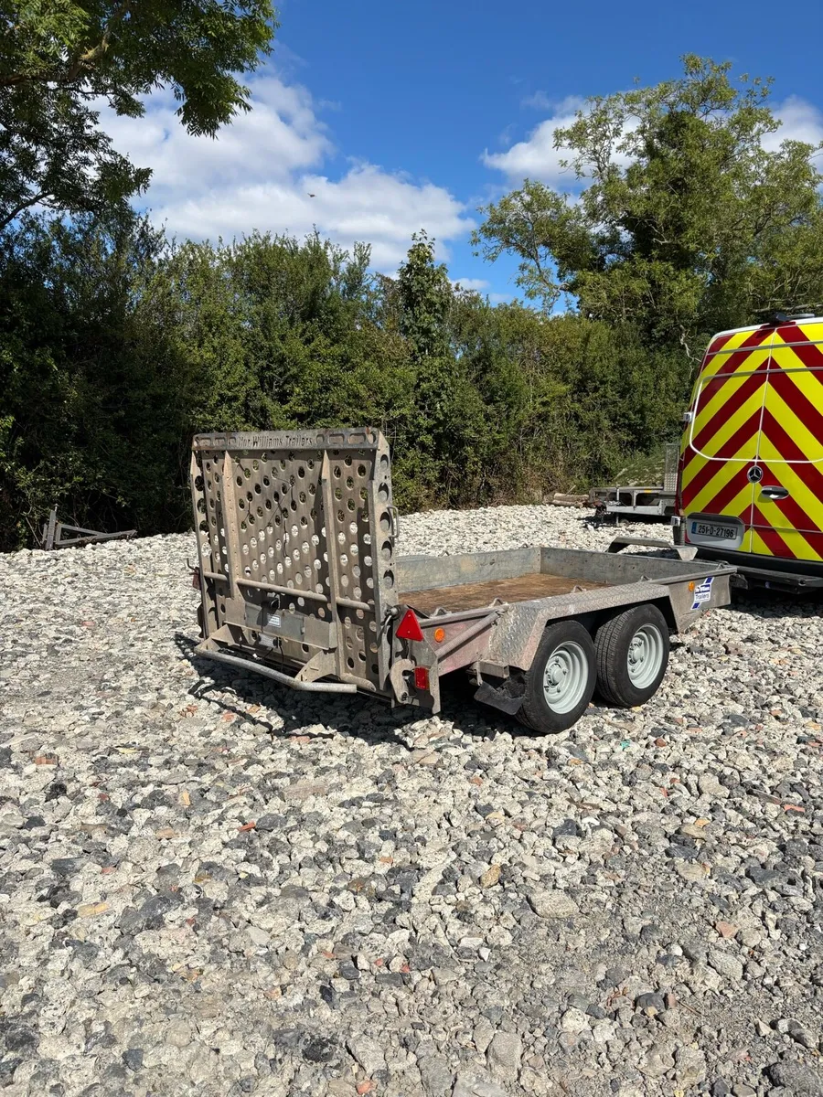 2018 Ifor Williams 10x5’4 Beavertail Plant Trailer - Image 2