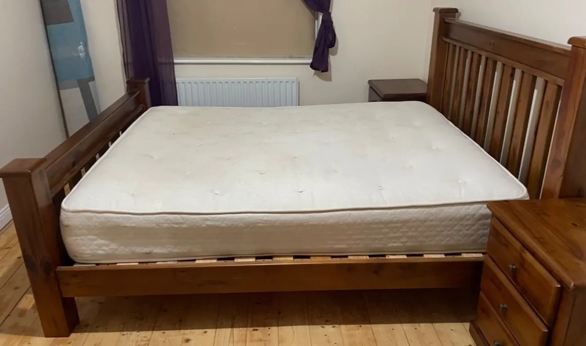 Bed frame - Image 1
