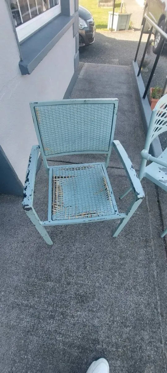 Patio set - Image 3