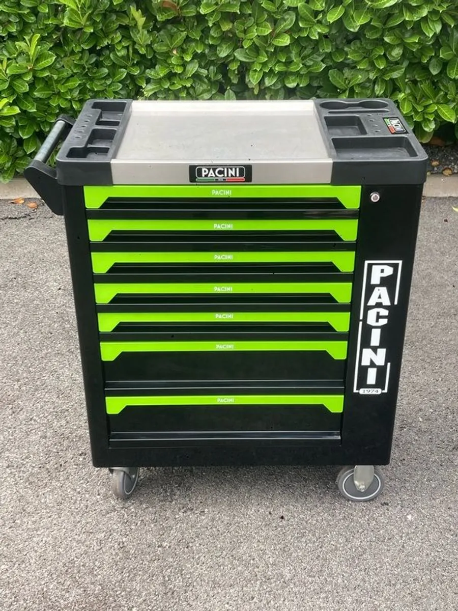 roller tool chest - Image 1