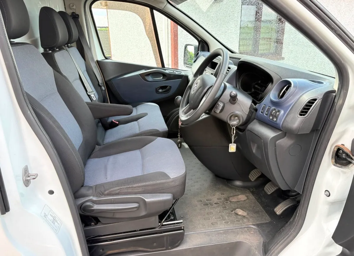 Opel vivaro 2019 - Image 2