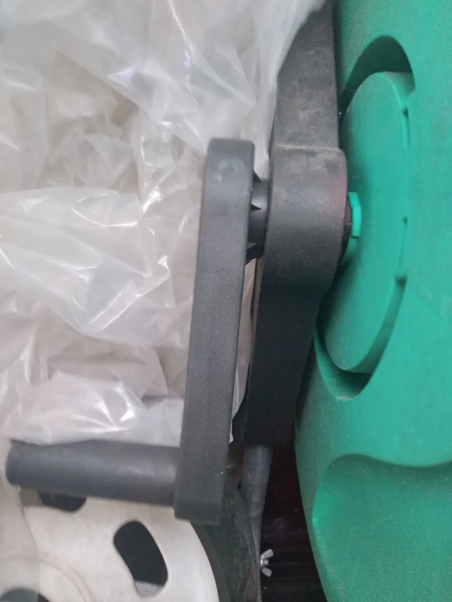 Garden Hose on wheelie Cart. New - Image 2