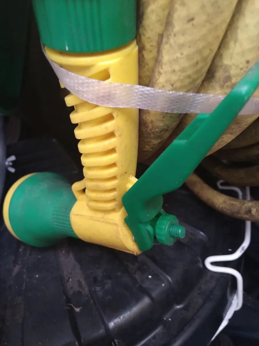 Garden Hose on wheelie Cart. New - Image 4