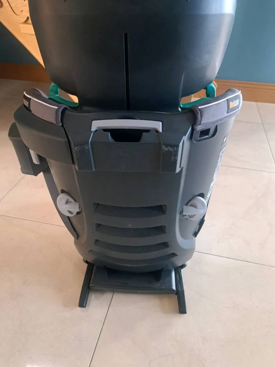 Child's Car Seat - Image 3