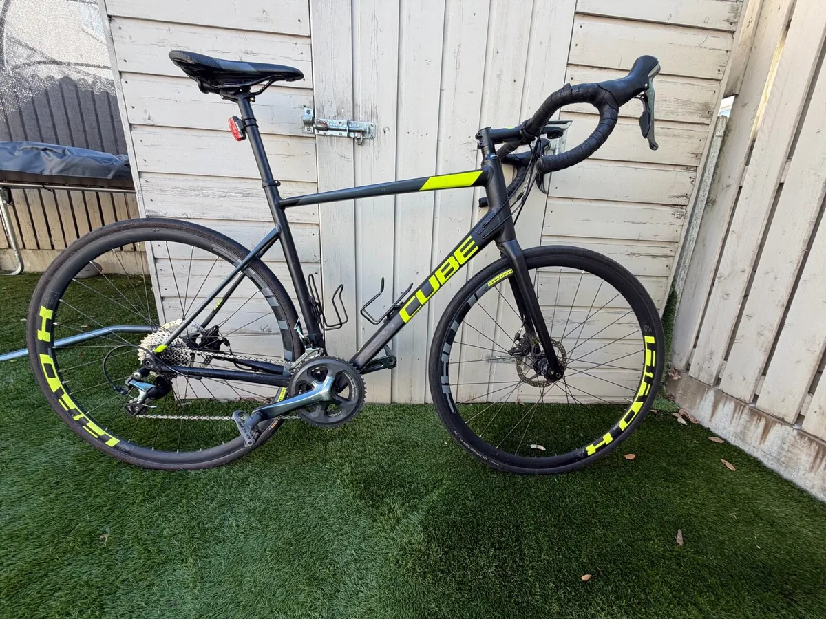 Cube Attain Full Carbon - Image 1