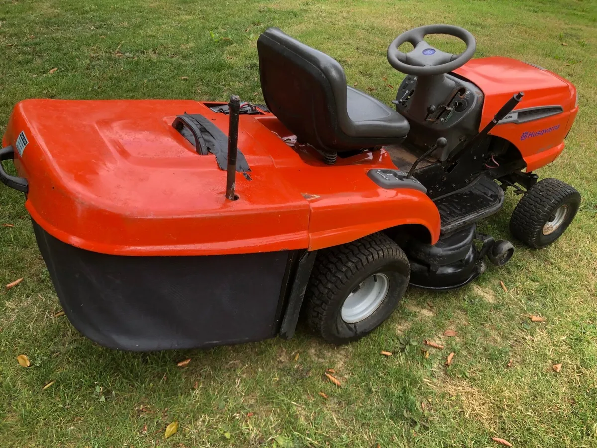 HUSQVARNA CTH 151 RIDE ON MOWER - Image 3