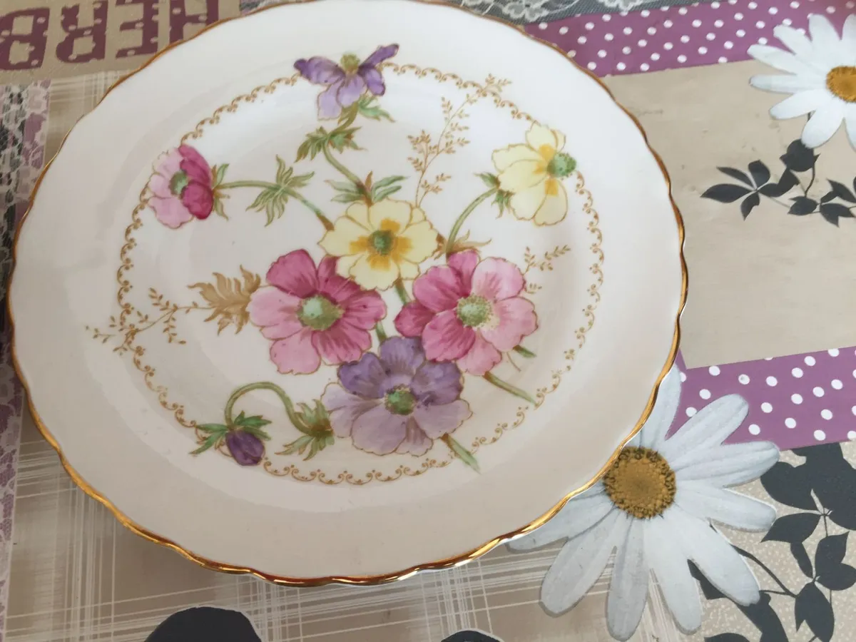 fine English Bone  china - Image 4