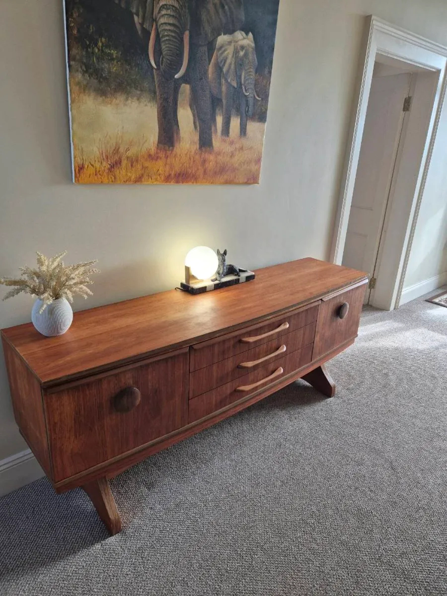 Mid Century sideboard - Image 1