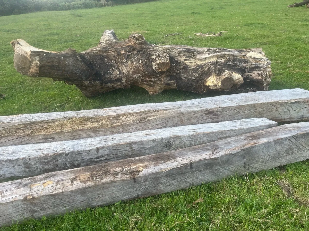 Oak beams and lengths of oak for sale - Image 1
