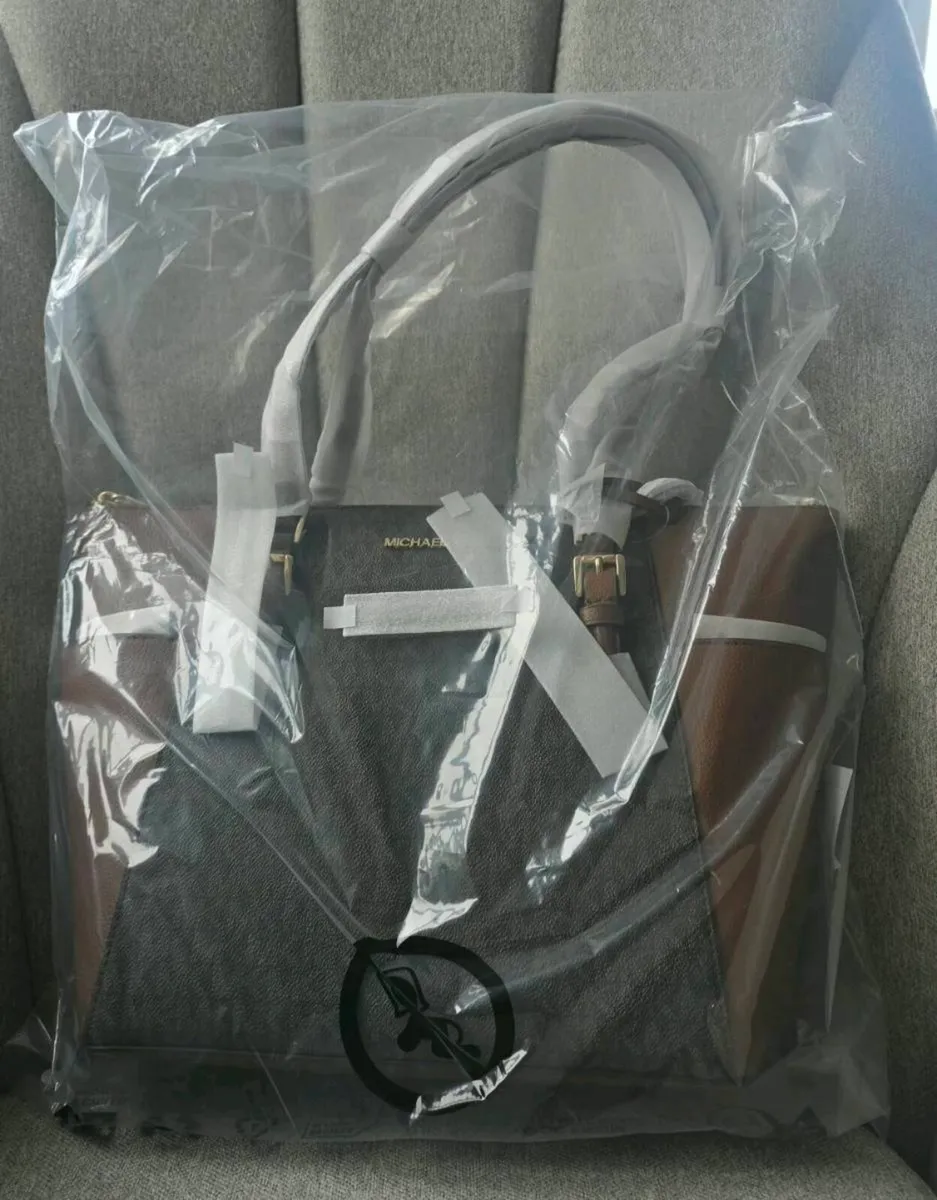 Michael Kors Charlotte Tote Bag - Image 3