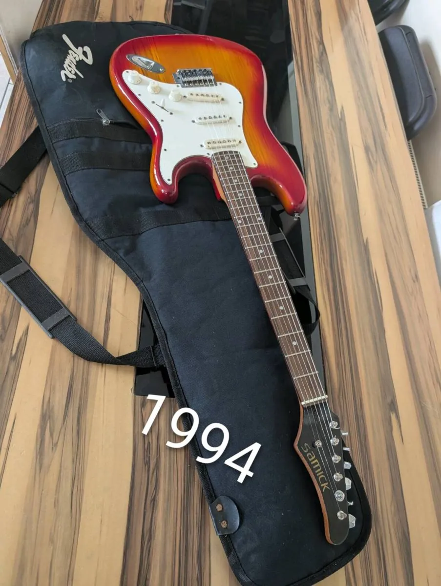 Vintage samick 1994 samick Stratocaster guitar - Image 1