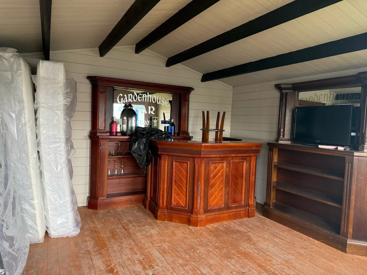 Wooden cabin - Image 3