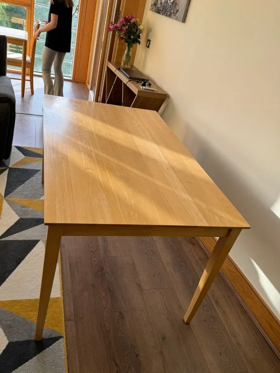 Dining table - Image 2