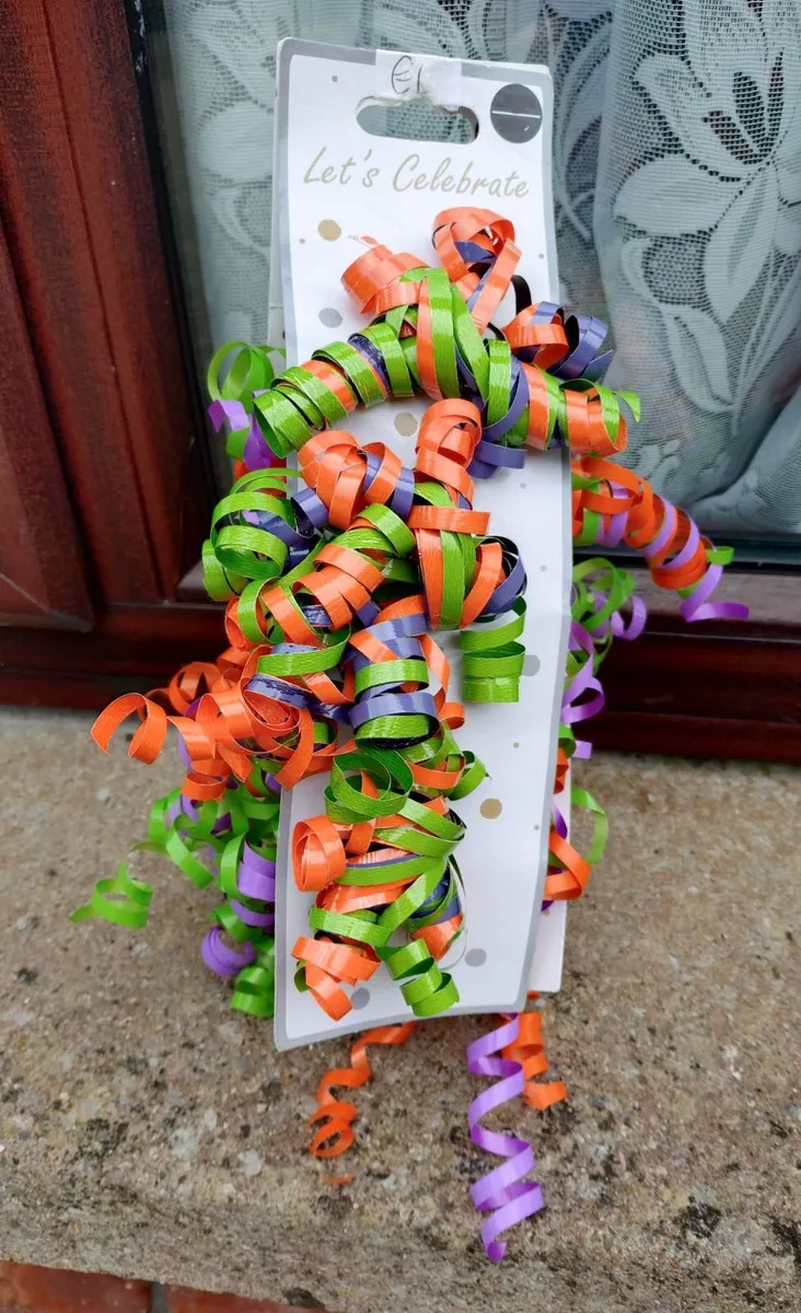 3 PACK OF CURLY PARTY RIBBONS (NEW). - Image 2