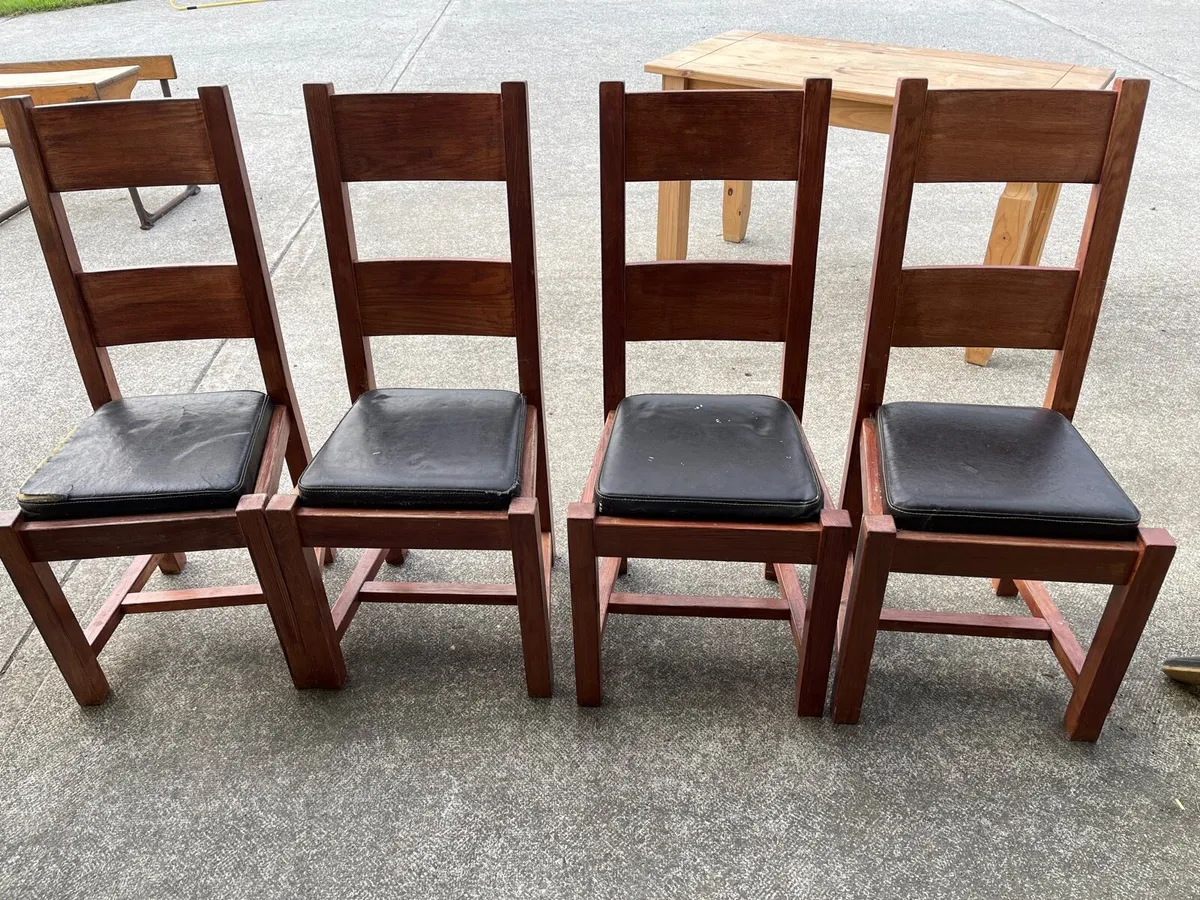 4 Dining Chairs - Image 1
