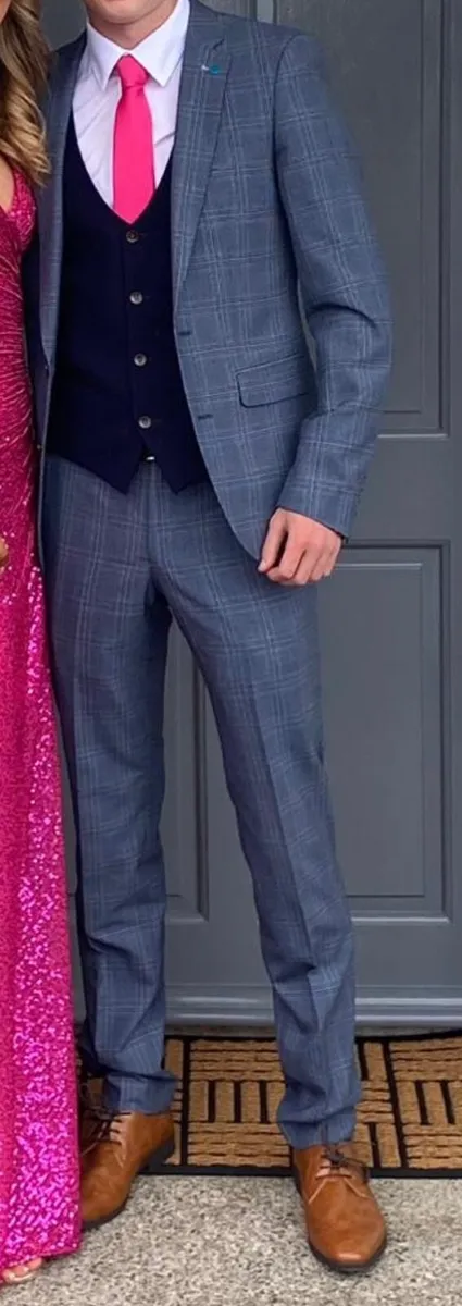 3 piece SPIN suit - Image 1
