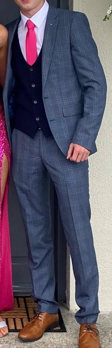 3 piece SPIN suit - Image 3
