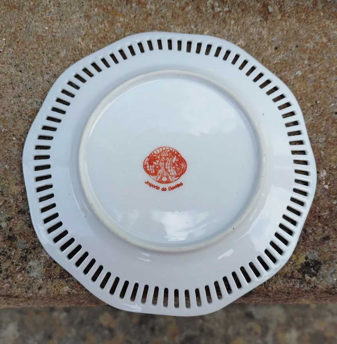 2 FANCY PAINTED SIDE PLATES (USED). - Image 4