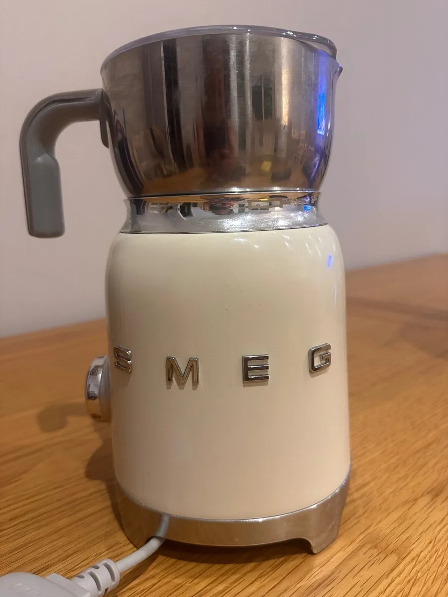 Smeg Milk frother - Image 3