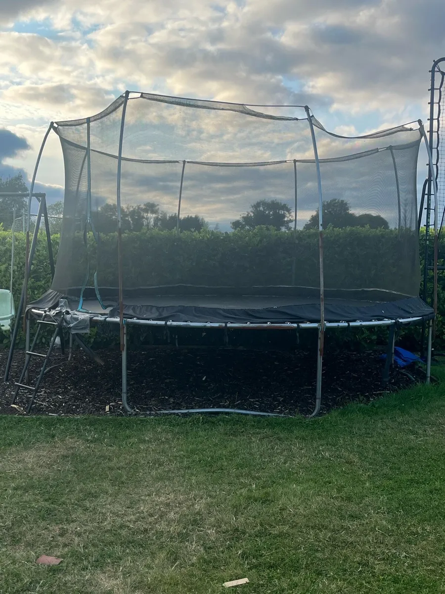 Trampoline
