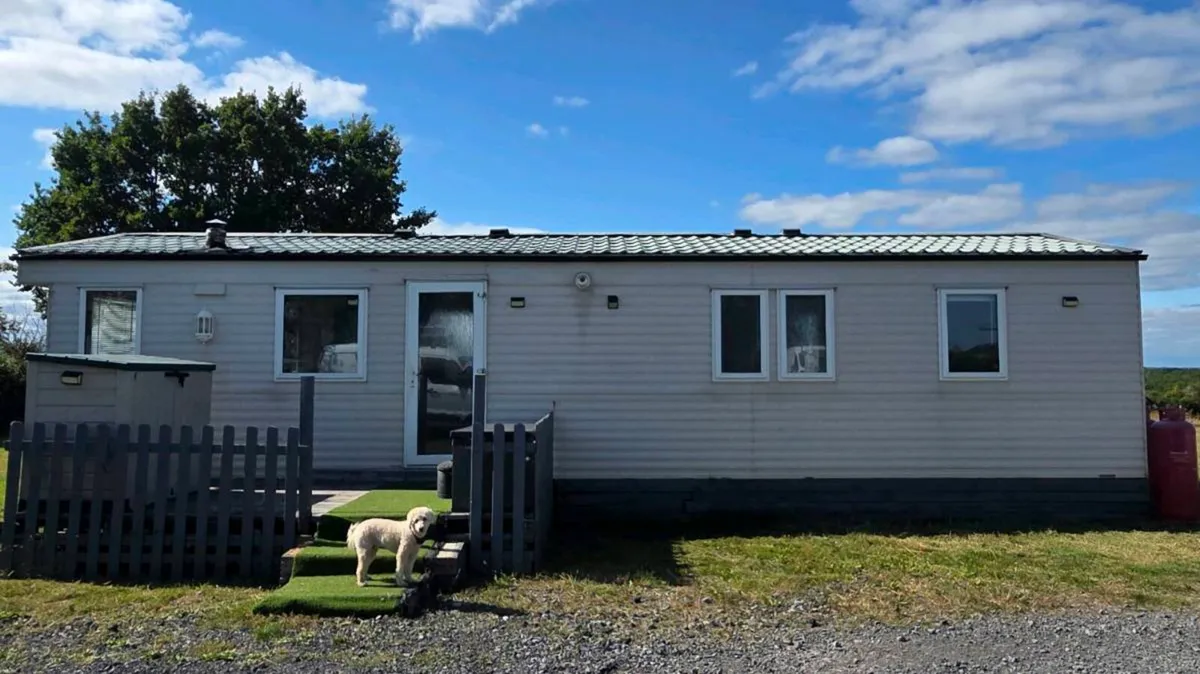 2 Bed Willerby Mobile Home - Image 3