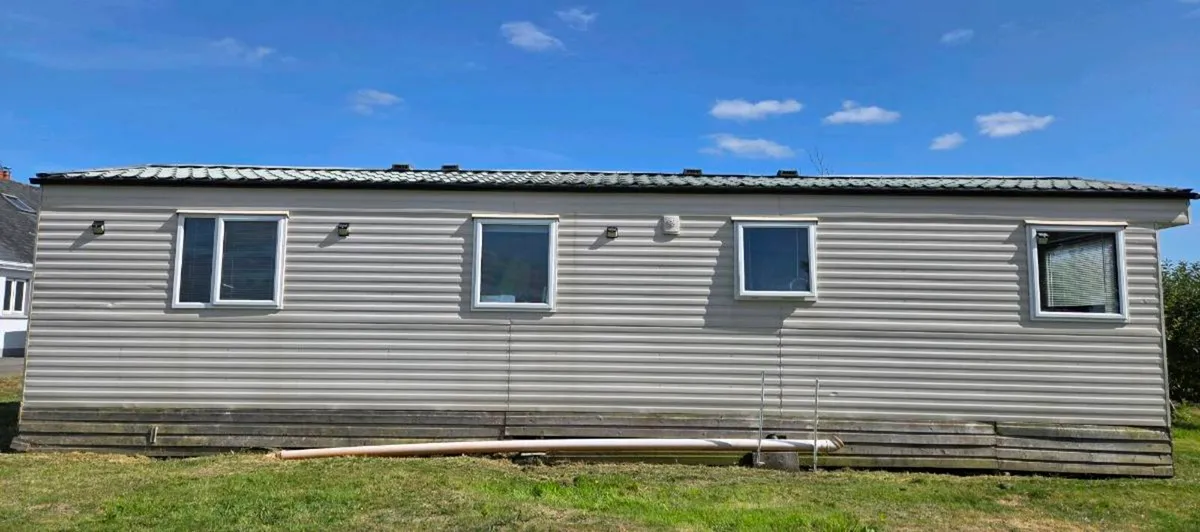 2 Bed Willerby Mobile Home - Image 2