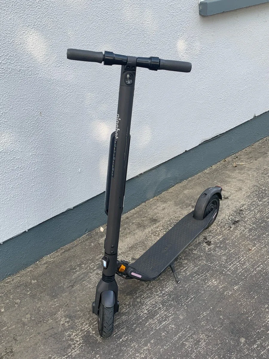 Ninebot E scooter - Image 1