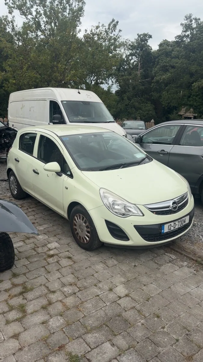 12 corsa breaking - Image 2