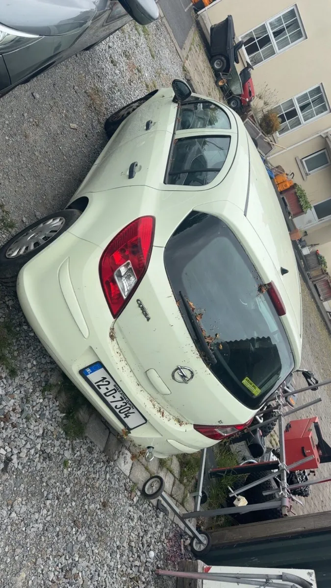 12 corsa breaking - Image 4