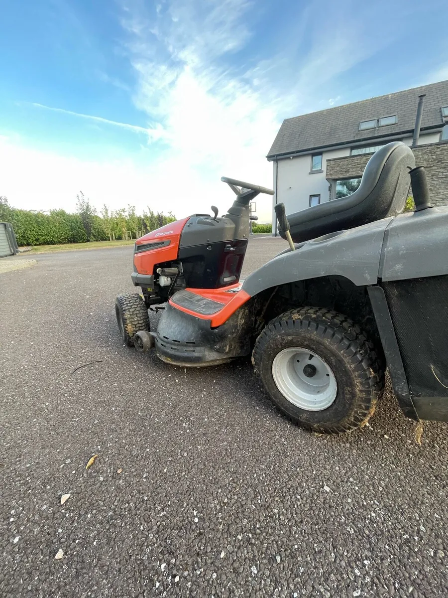 Husqvarna  TC 138 Ride on Mower - Image 3