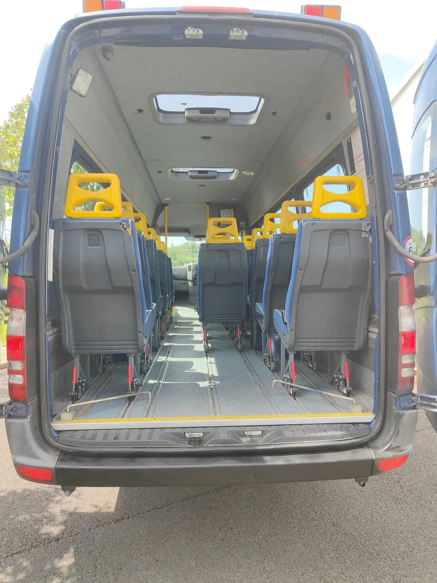 2010 sprinter 21 seater - Image 4