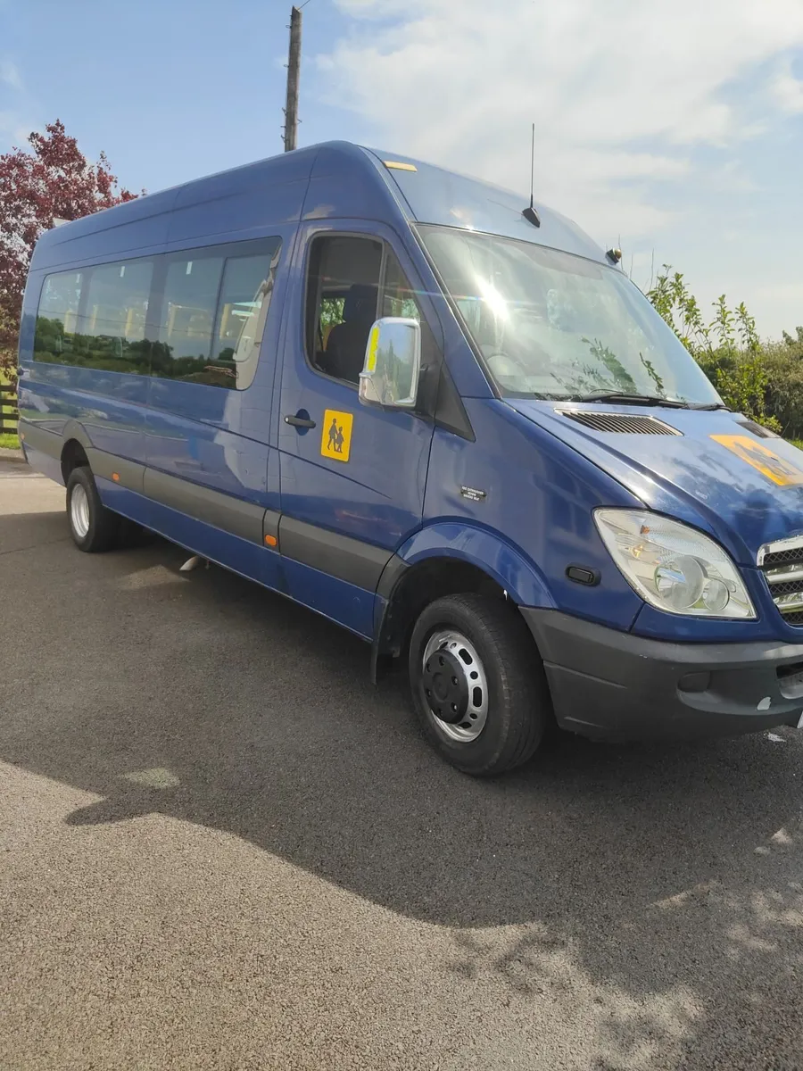 2010 sprinter 21 seater - Image 1