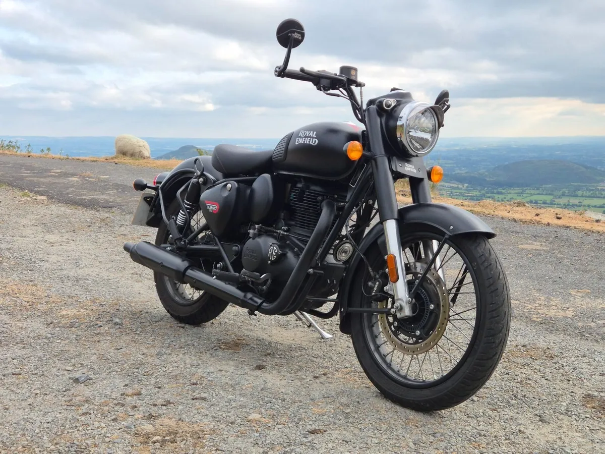 Royal Enfield Classic 350 with many upgrades - Image 3