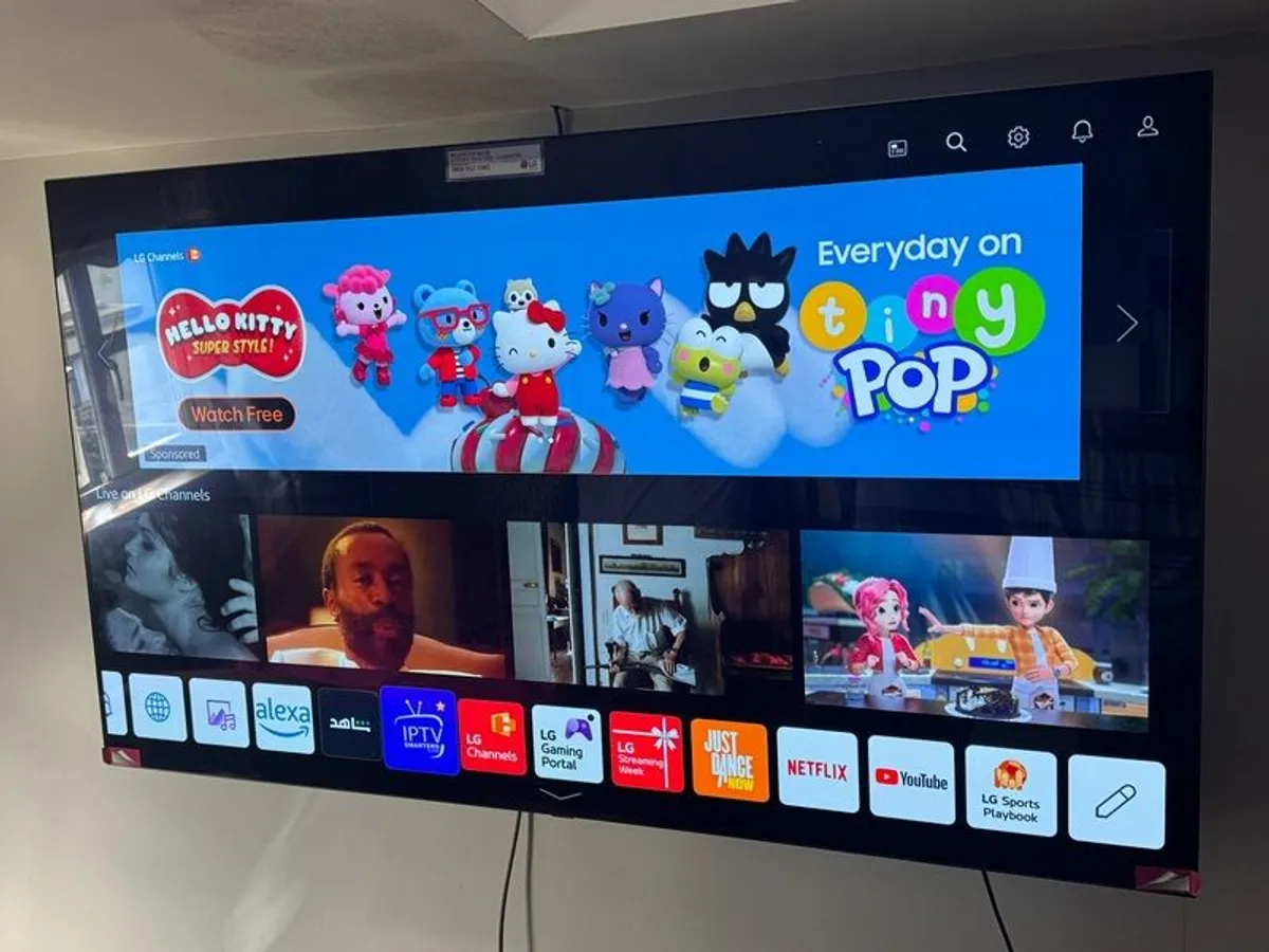 Smart Tv Lg 65 Inch Oled - Image 1