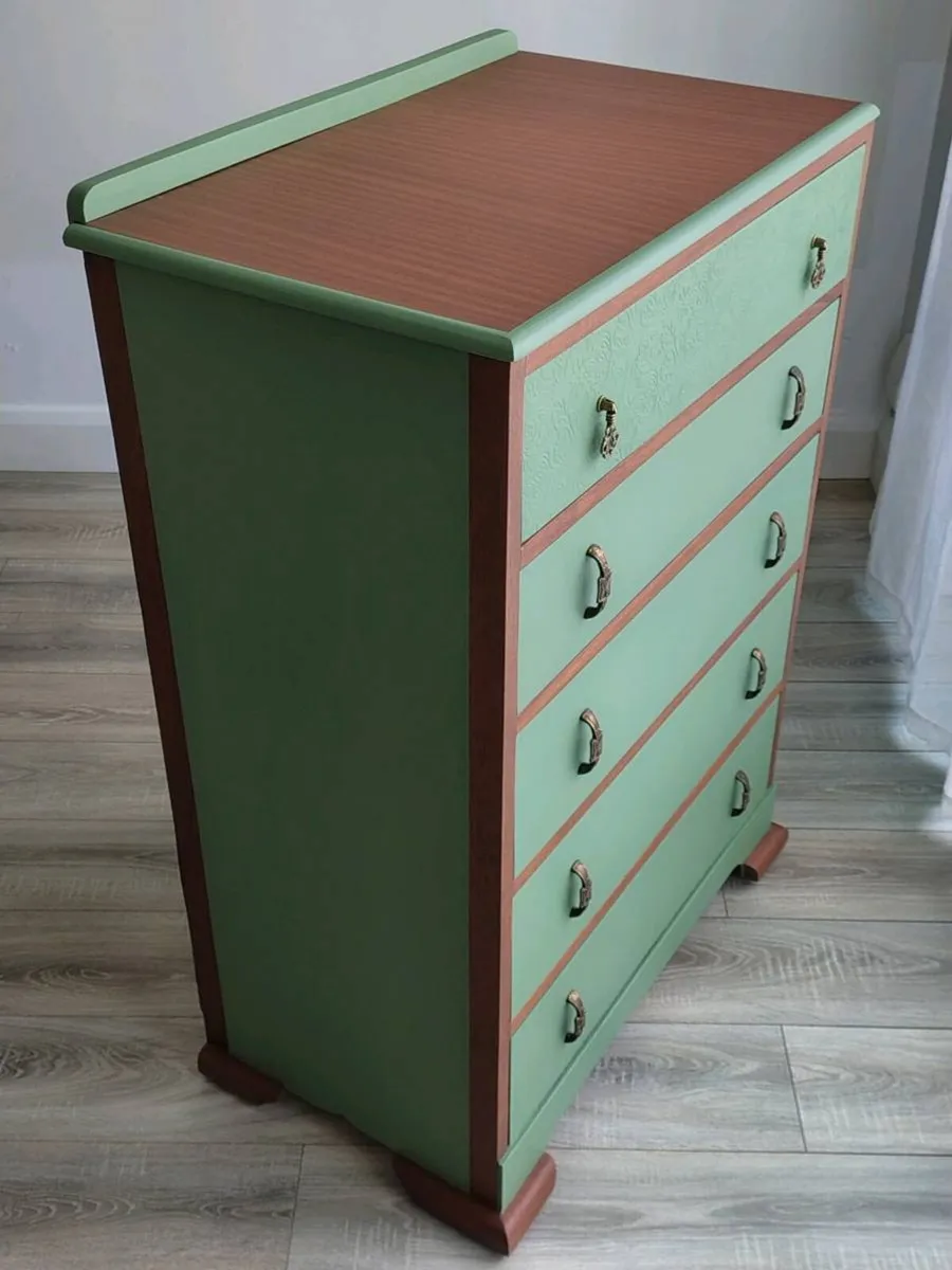 Vintage chest of drawers - Image 4