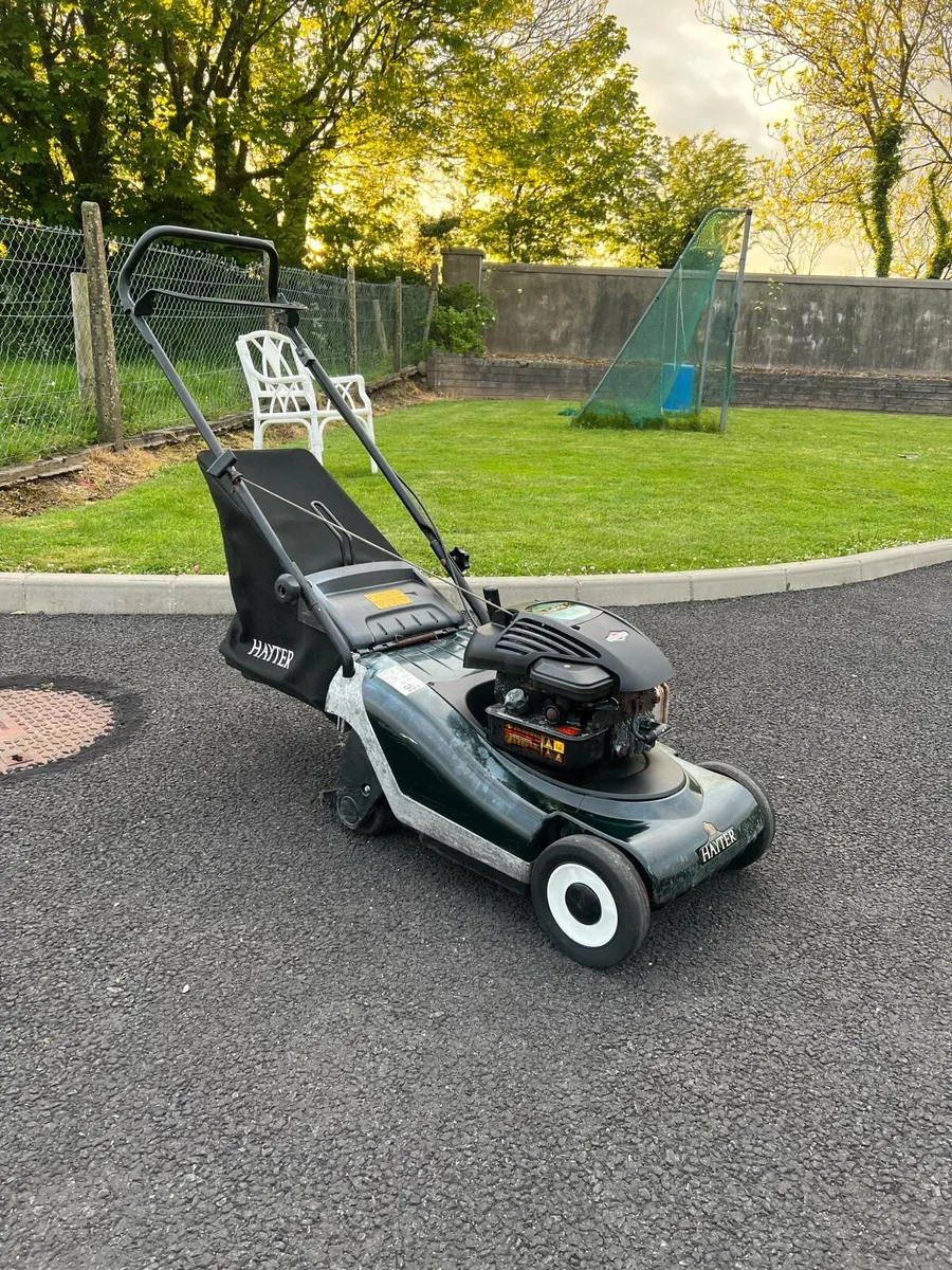 Hayter 41 roller lawnmower - Image 1