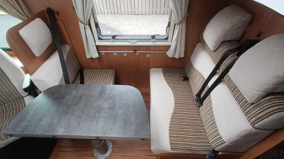 2009 RHD 6 berth A Class Motorhome - Image 3