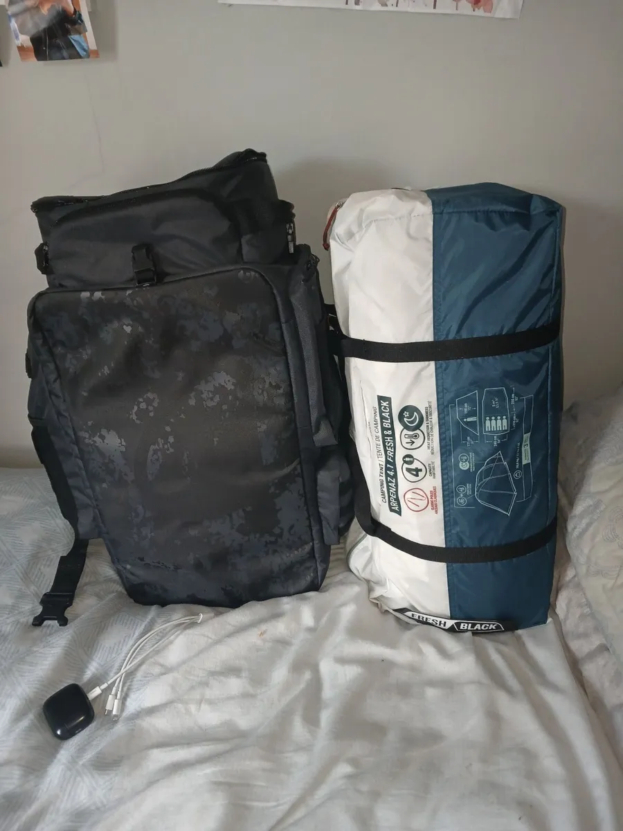 Tent and travel bag - Image 2