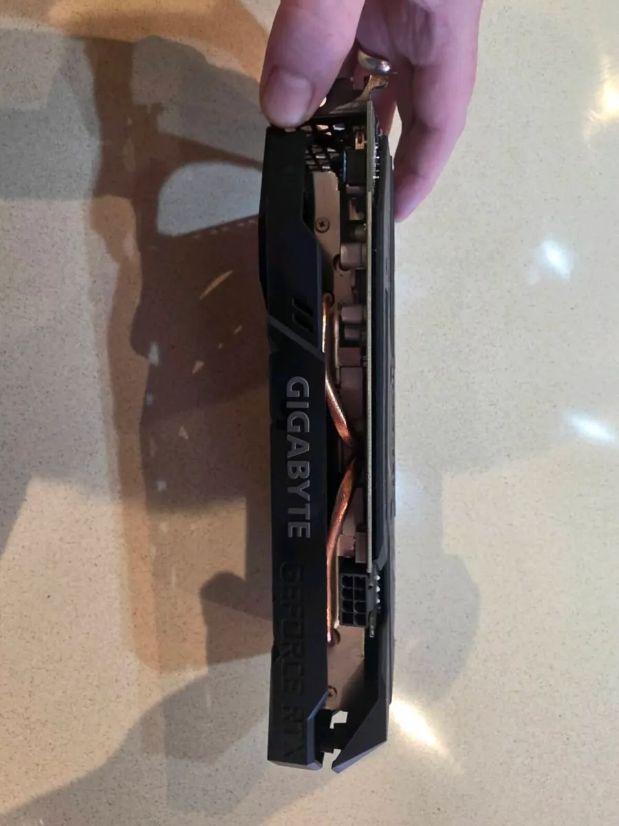 Gigabyte 2060 graphics card - Image 4