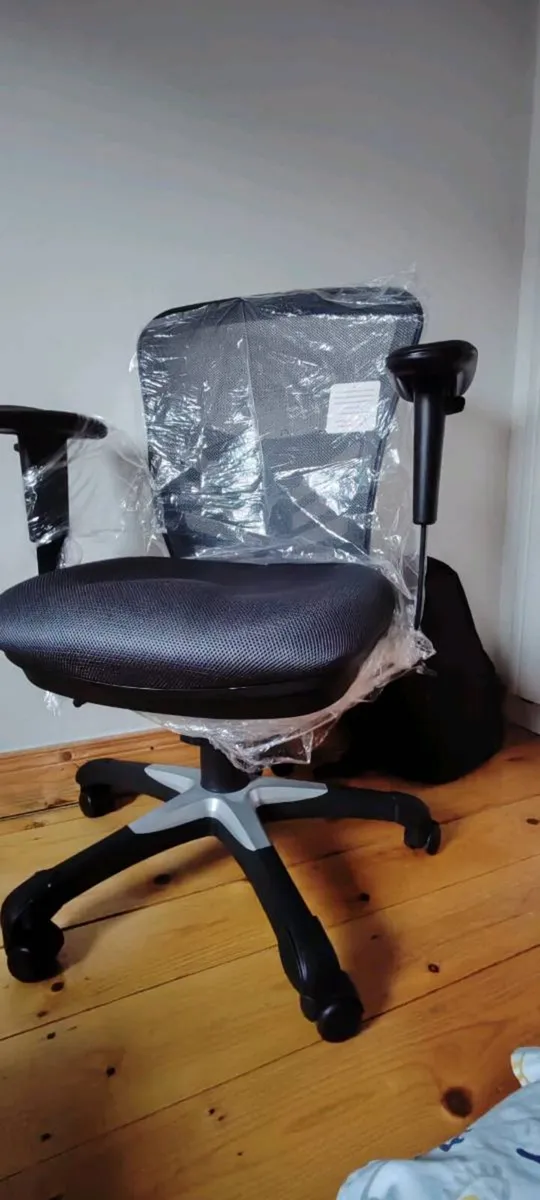 Office chair - Image 2