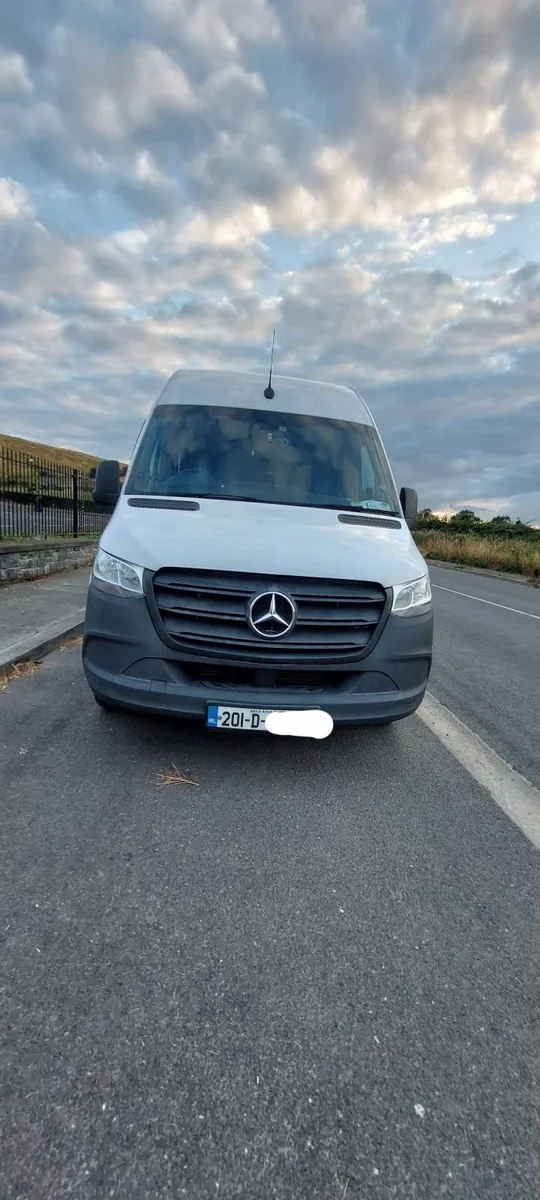 Sprinter 2020,    5 seater Campervan - Image 1