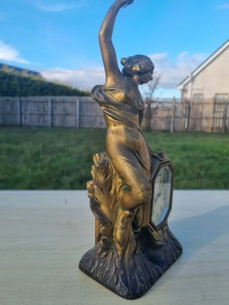 Art Nouveau figural clock from the 1920s - Image 2