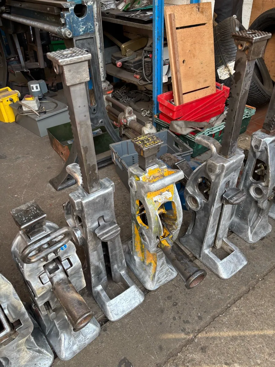 ENEPACK RATCHET JACKS. EX railway - Image 3