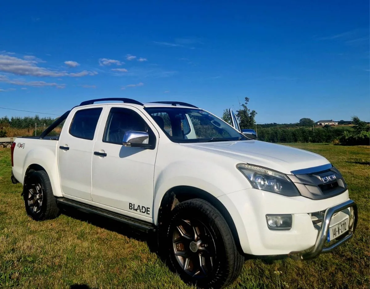 IZUZU DMAX BLADE 2014 - Image 3